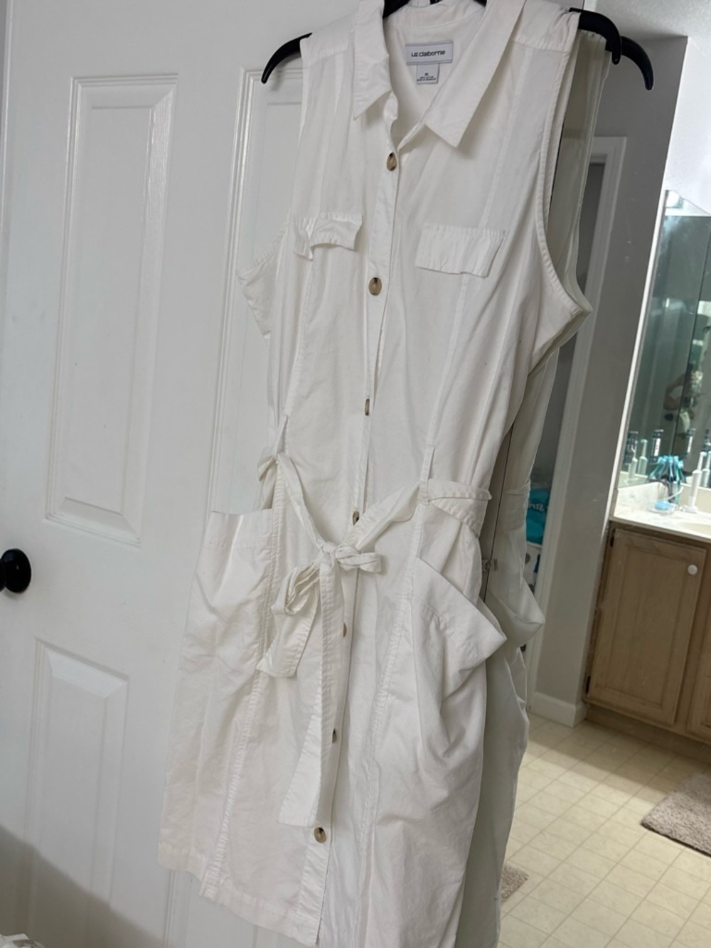 Liz Claiborne Ivory Sleeveless Button-Front Tie-Waist Midi Dress